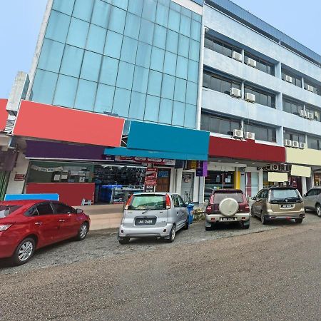 Oyo 90544 M&H Hotel Pengerang Exterior photo